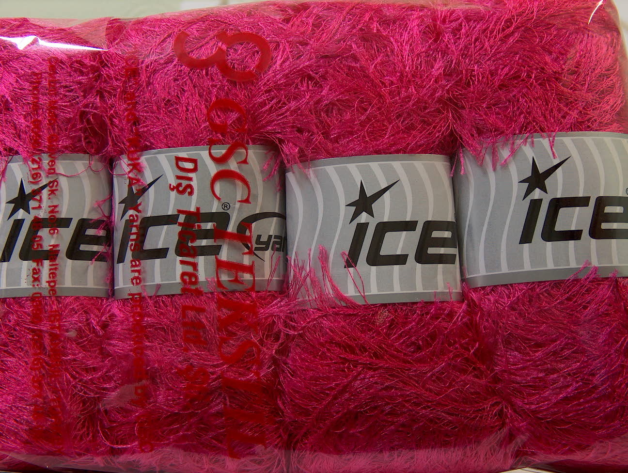 Zigeunerroze Eyelash Yarns 4x100gr