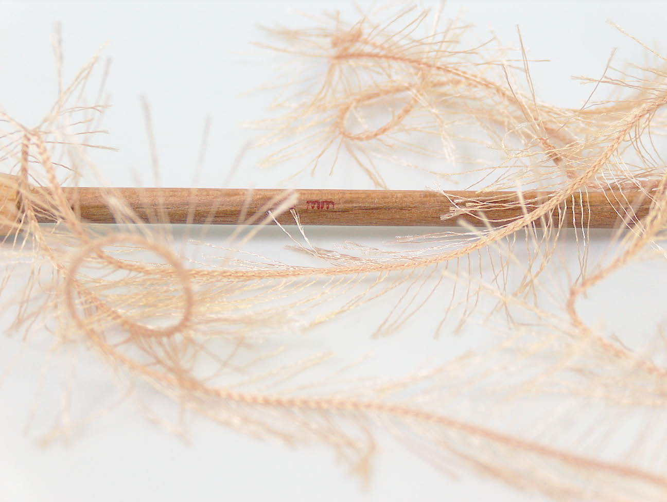 Licht Bruin Eyelash Yarns 8x50gr