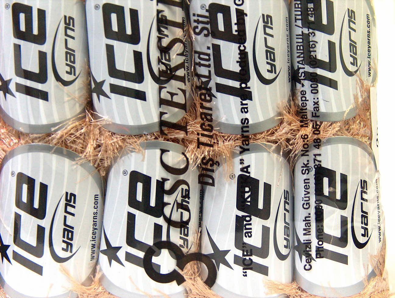 Licht Bruin Eyelash Yarns 8x50gr