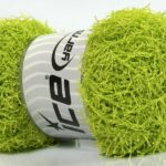 Licht Groen Eyelash Yarns 4x100gr