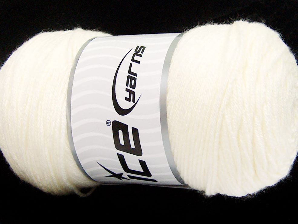 Licht Crème Basic – Plain Yarns 2x200gr