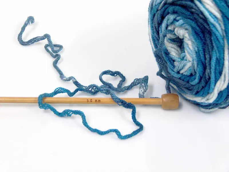 Acryl Breigaren Zeeman Blauw|Wit Tinten Cakes Yarns Verloopgaren 3x100gr
