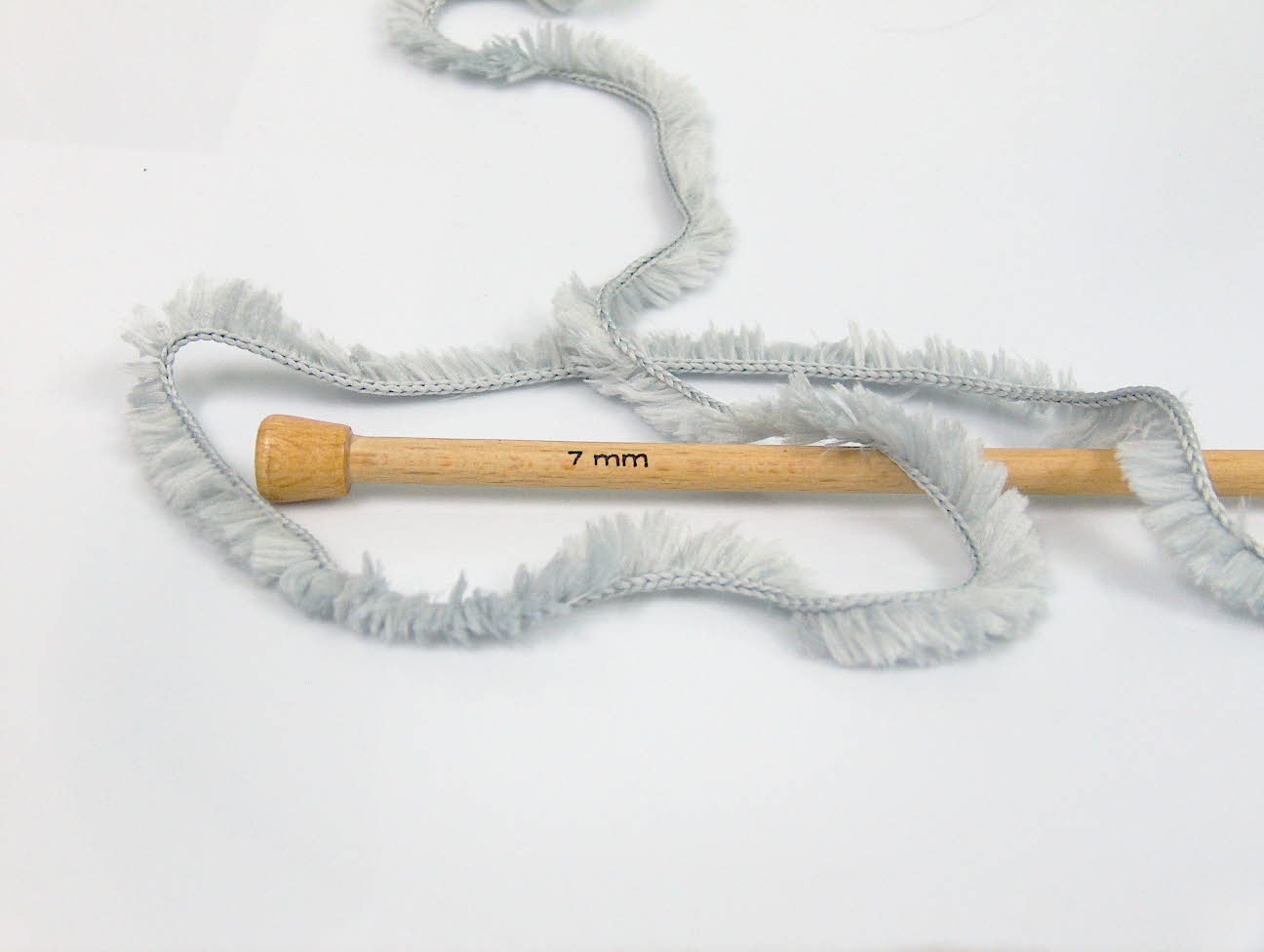 Grijs Eyelash Yarns 4x100gr