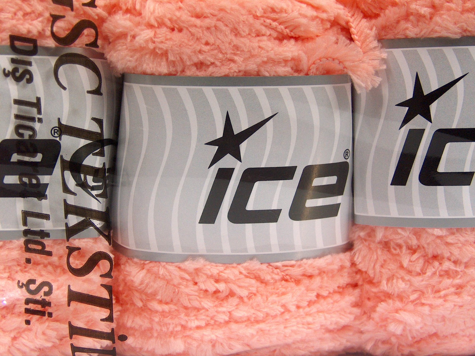 Licht Zalm Cakes Yarns 3x100gr