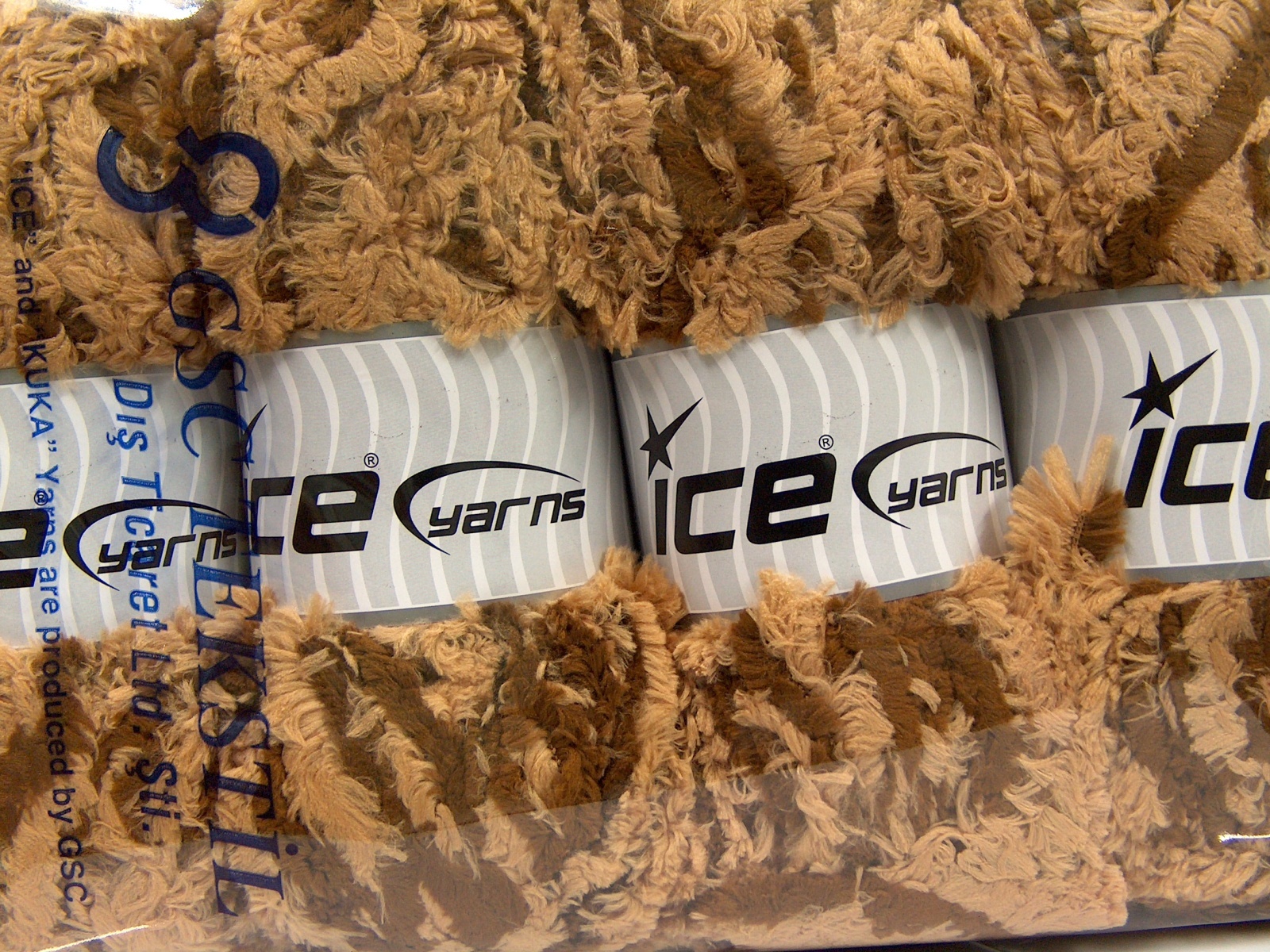 Bruin Tinten Eyelash Yarns 4x100gr