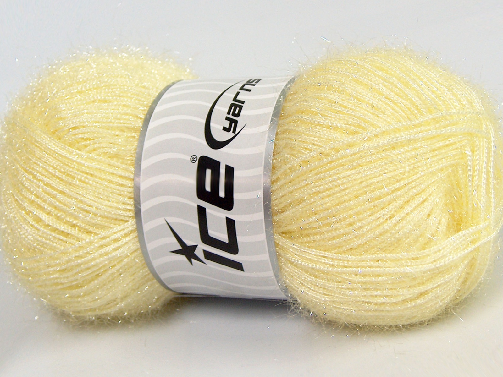 Licht Geel Metallic Yarns 4x100gr
