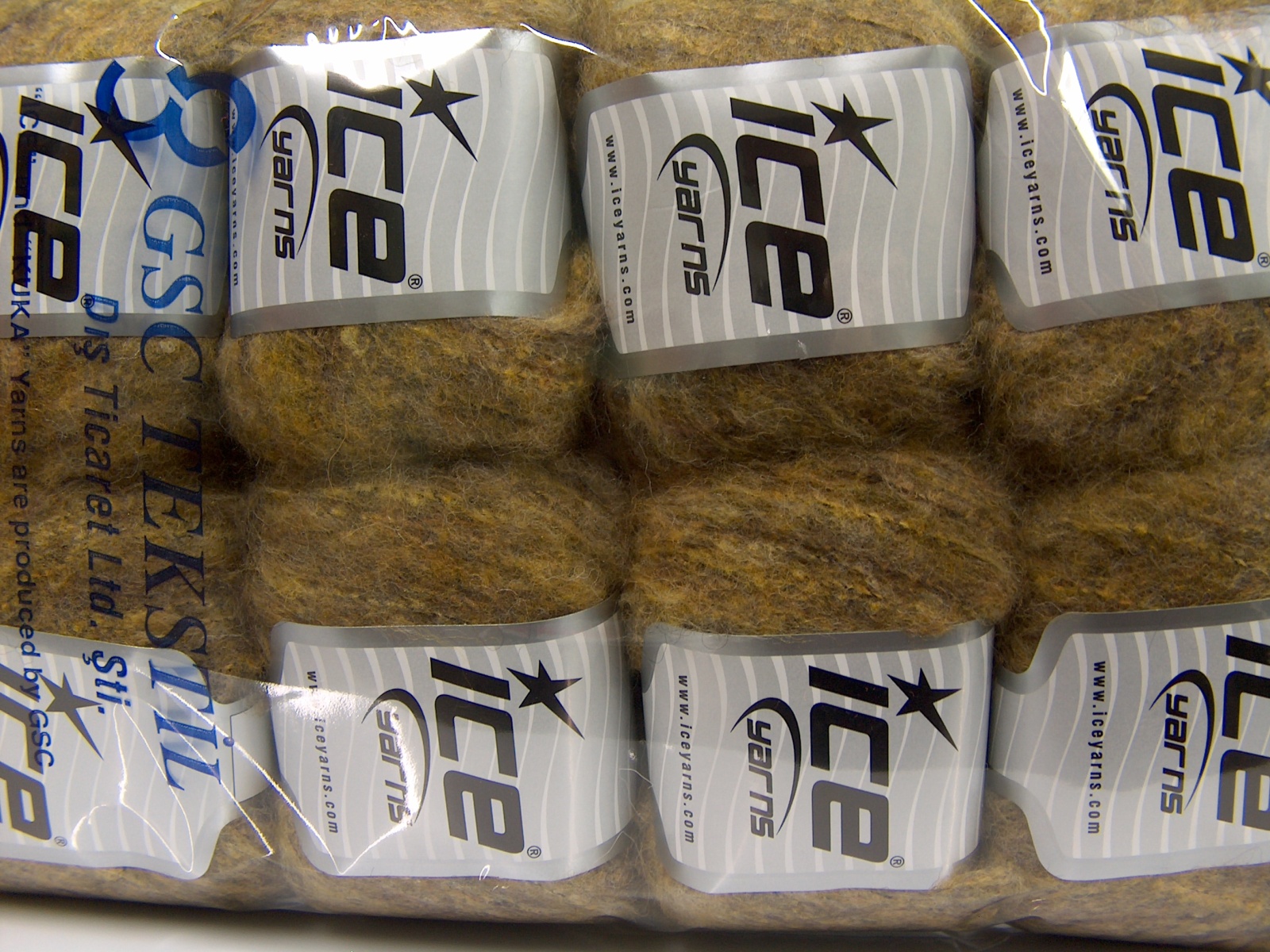 Gele tinten Closeout Yarns 8x50gr