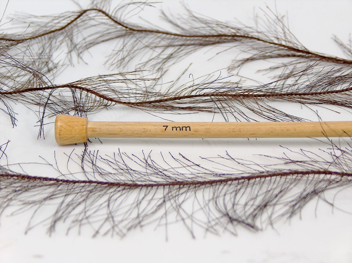 Koffiebruin Eyelash Yarns 8x50gr