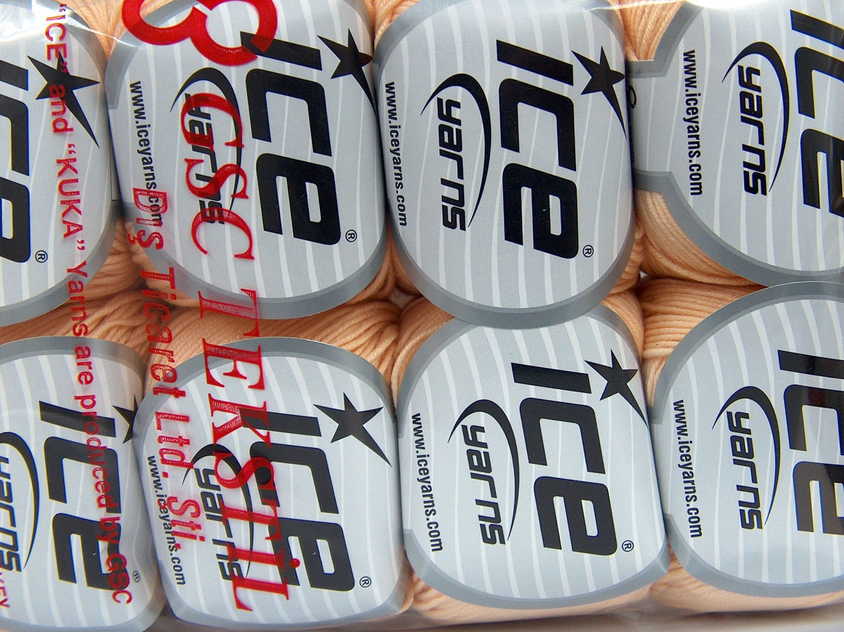 Licht Zalm Baby Garens 8x50gr