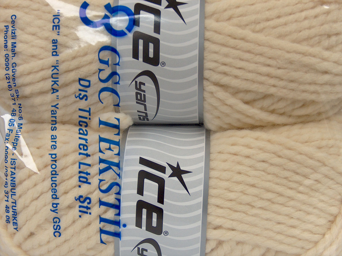 Crème Closeout Yarns 2x150gr