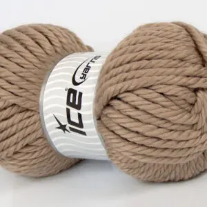 Licht Camel Closeout Yarns 3x145gr