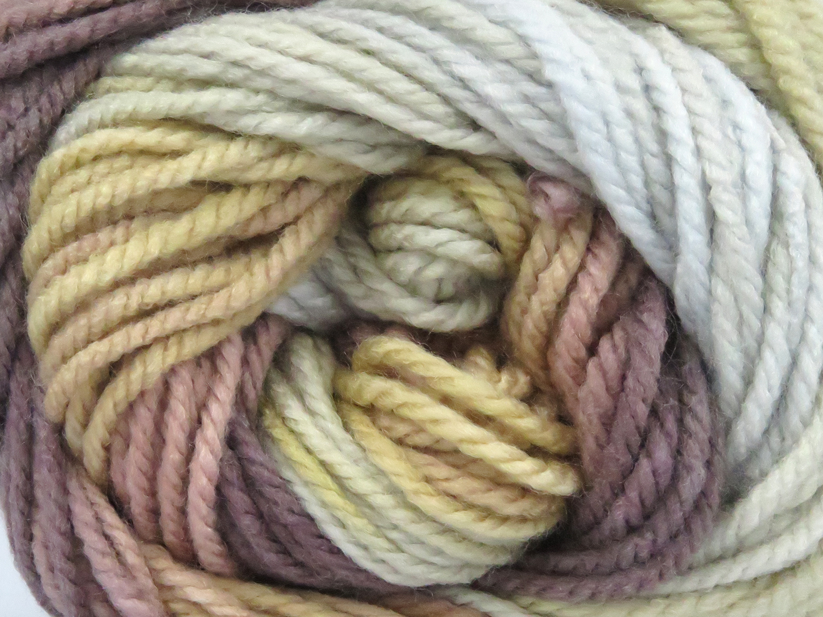 Crème|Kameel|Beige|Kastanjebruine tinten Zelfstrepende Garens 4x100gr