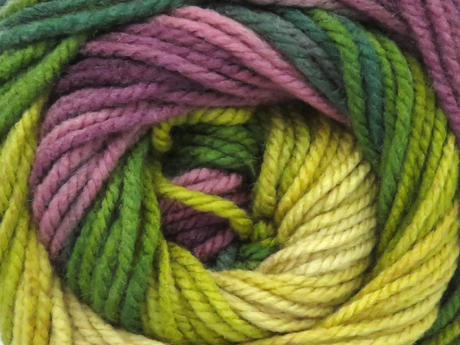 Groen Tinten|Kastanjebruine tinten Zelfstrepende Garens 4x100gr