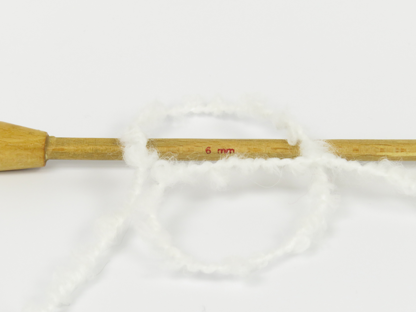 Wit Luxe Boucle Garen – Pendikte 6 mm Pakket 8x50gr