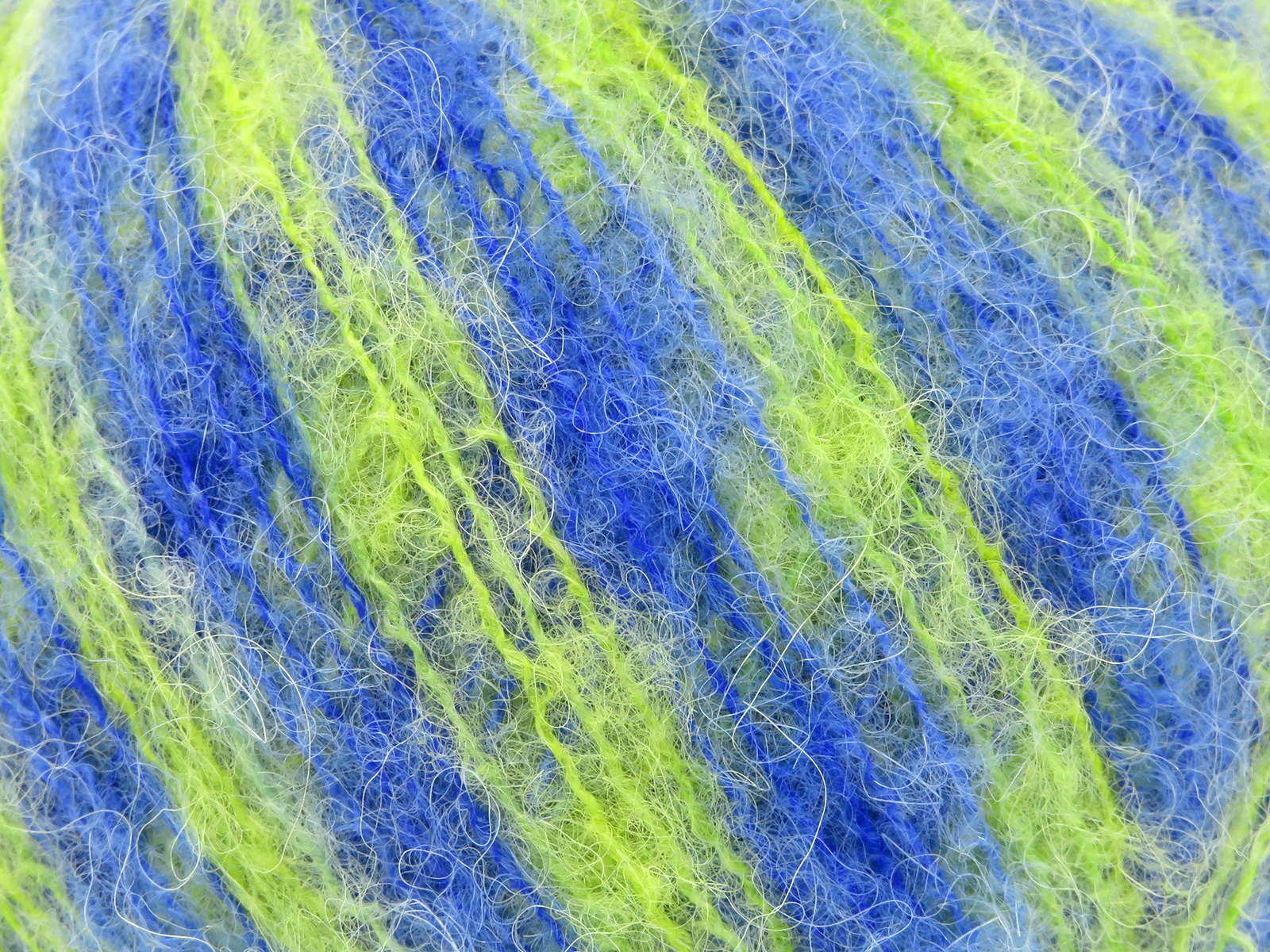 Blauw|Groen Tinten Limited Edition Luxury Yarns 10x30gr
