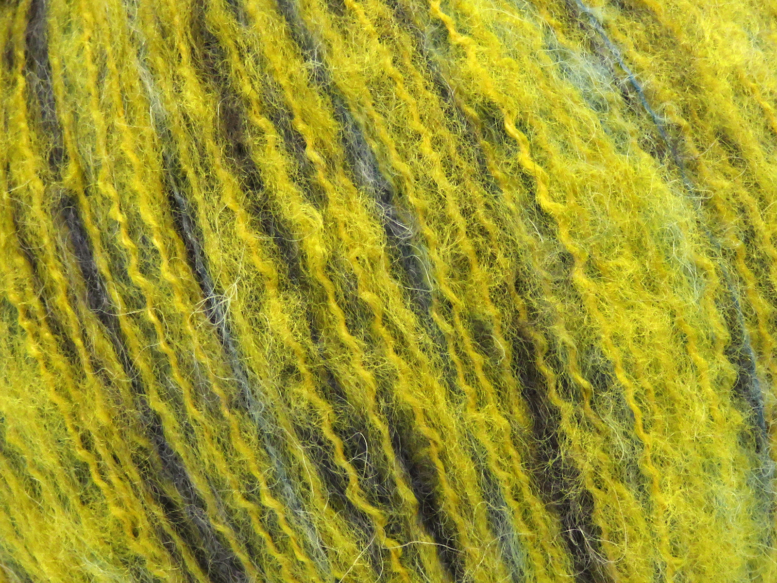 Grijs|Groen Tinten Limited Edition Luxury Yarns 8x50gr