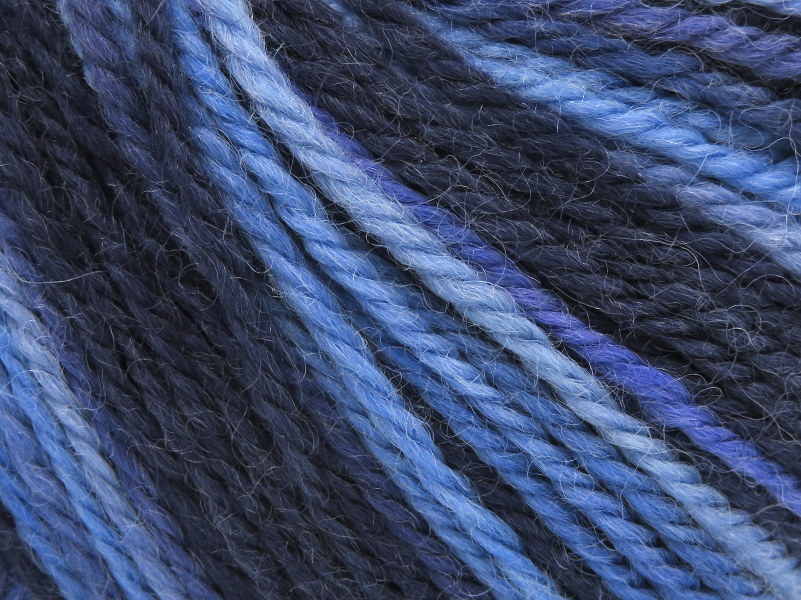Blauw Tinten Limited Edition Luxury Yarns 8x50gr