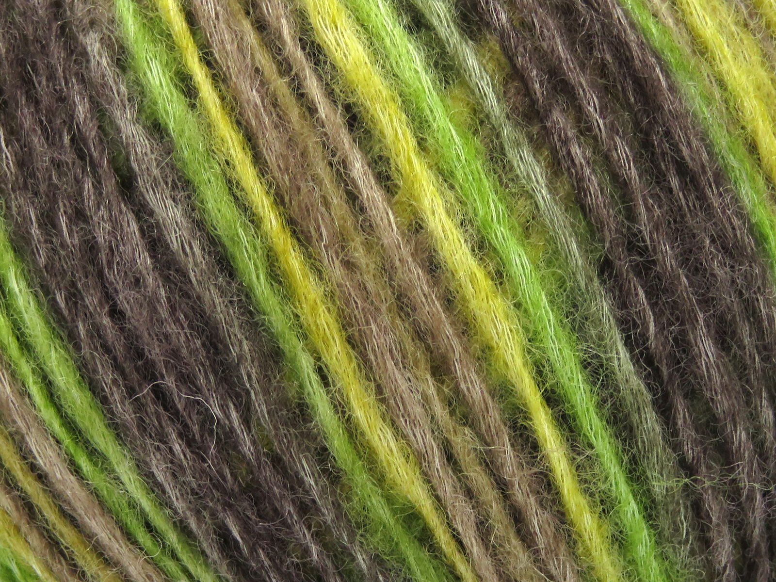 Grijs|Kameel|Groen Tinten Closeout Yarns 8x50gr