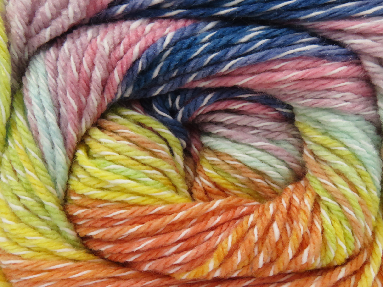 Blauw|Groen Tinten|Roze tinten|Goud Tinten Zelfstrepende Garens 4x100gr
