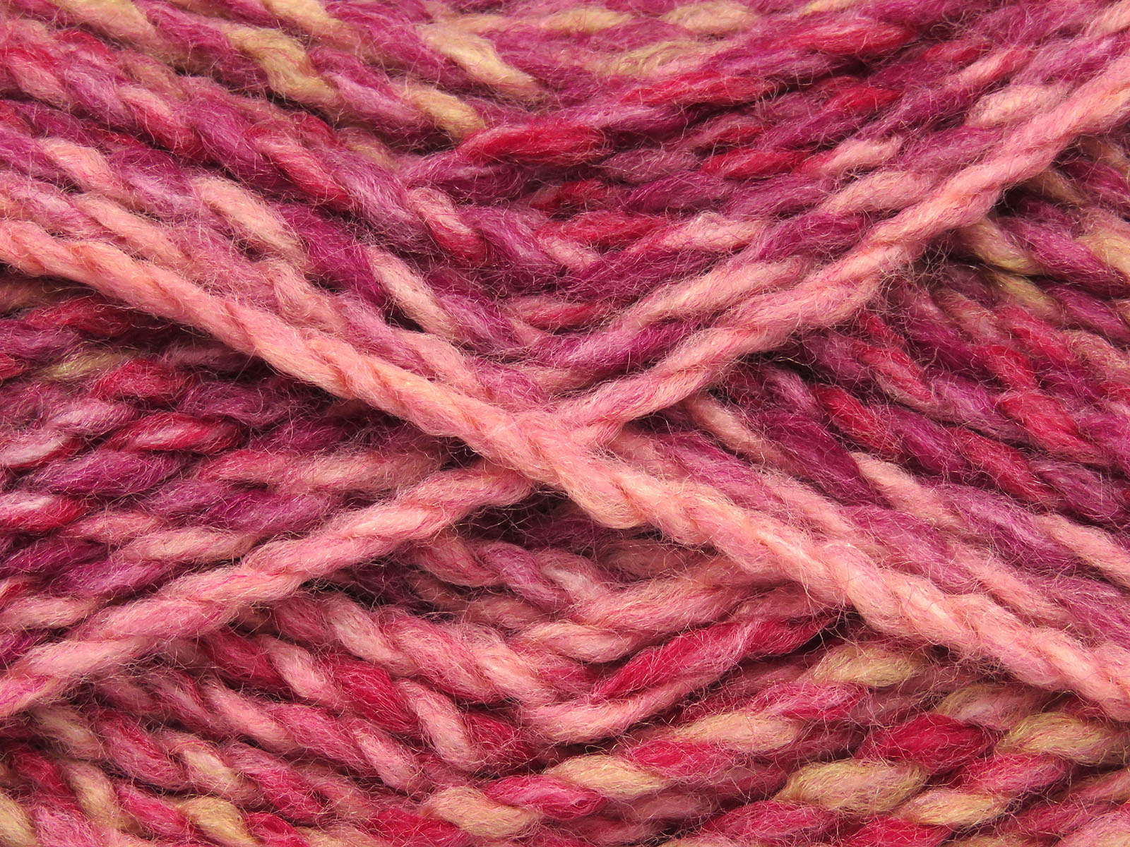 Rood|Lila tinten|Roze tinten Zelfstrepende Garens 4x100gr