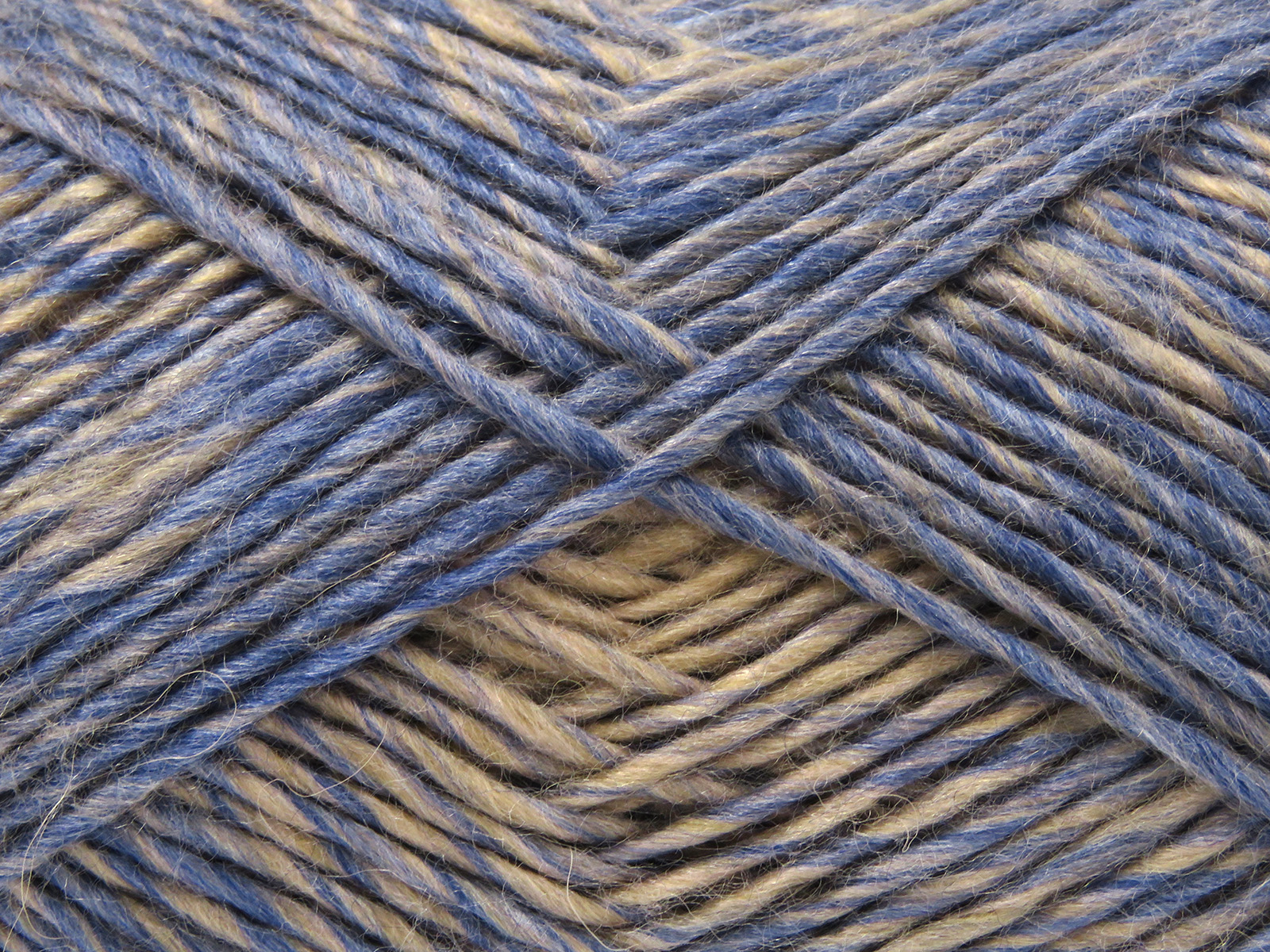 Lichtblauw|Licht Camel Limited Edition Luxury Yarns 4x100gr