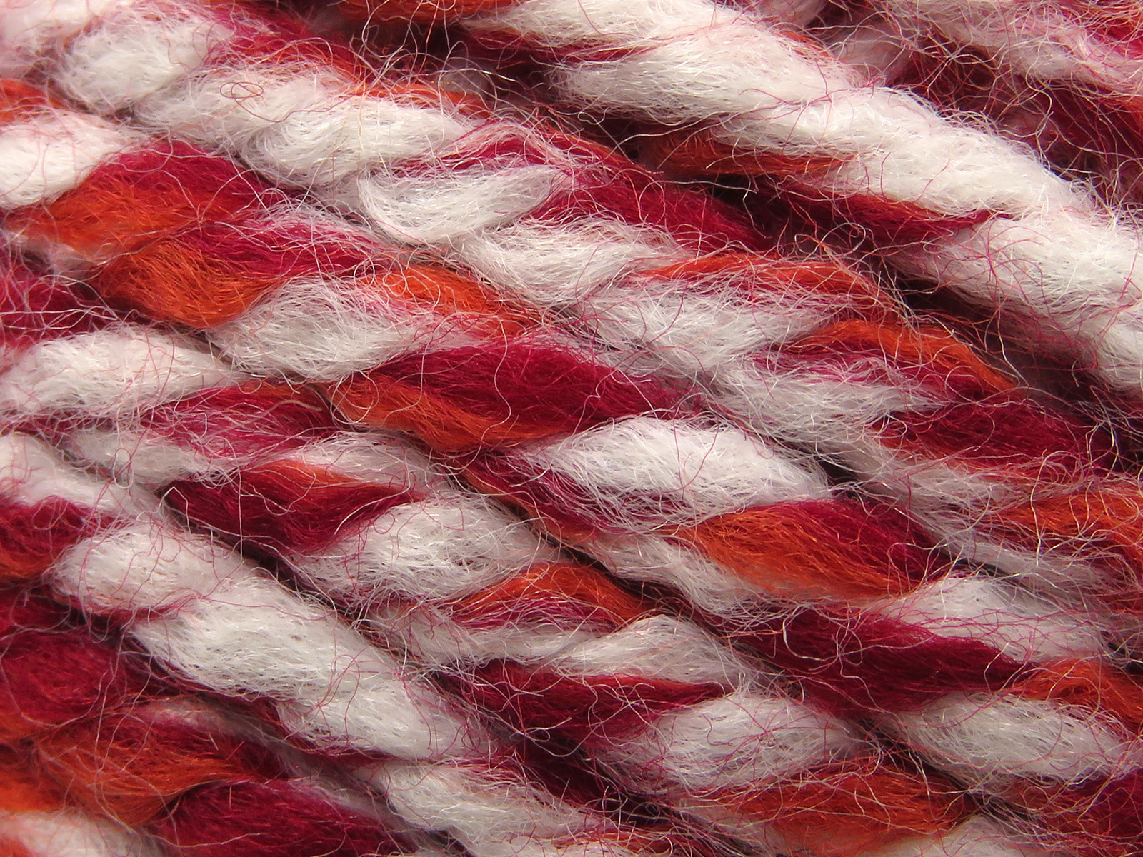 Wit|Rood|Oranje Outlet Yarns 2x155gr