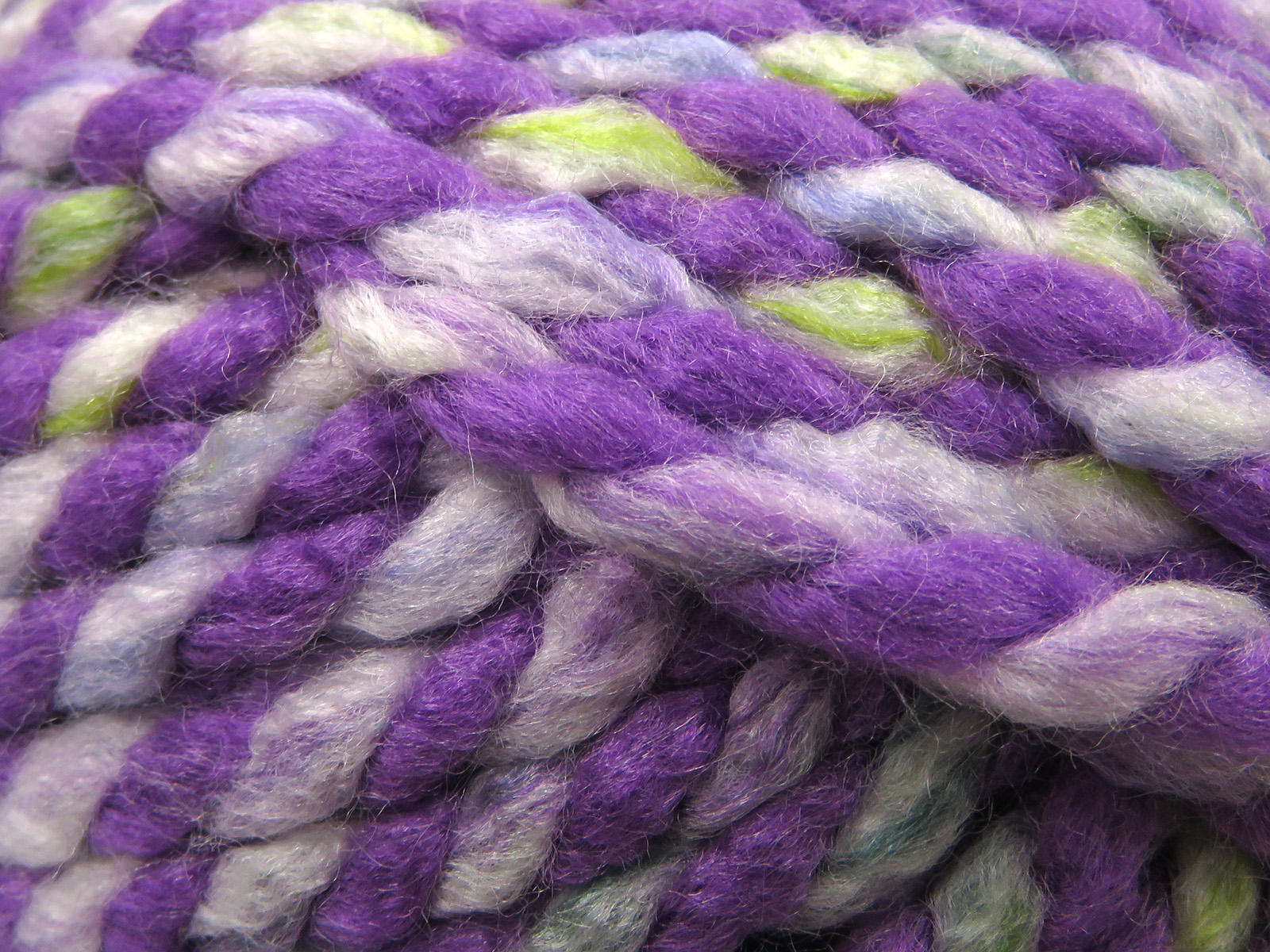 Wit|Paars|Groen Tinten Outlet Yarns 2x150gr