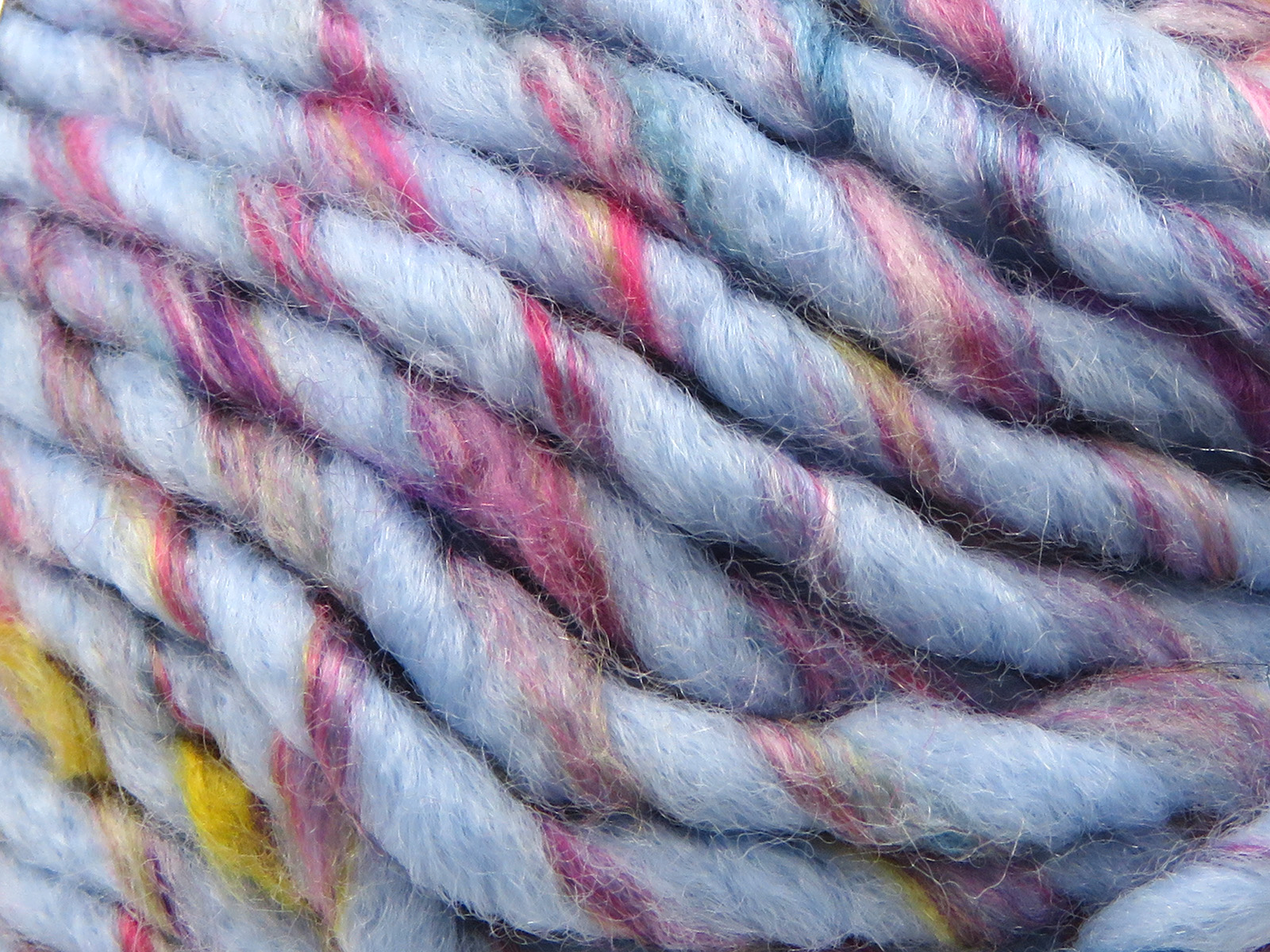 Blauw|Paars|Rood|Geel|Beige Outlet Yarns 3x125gr